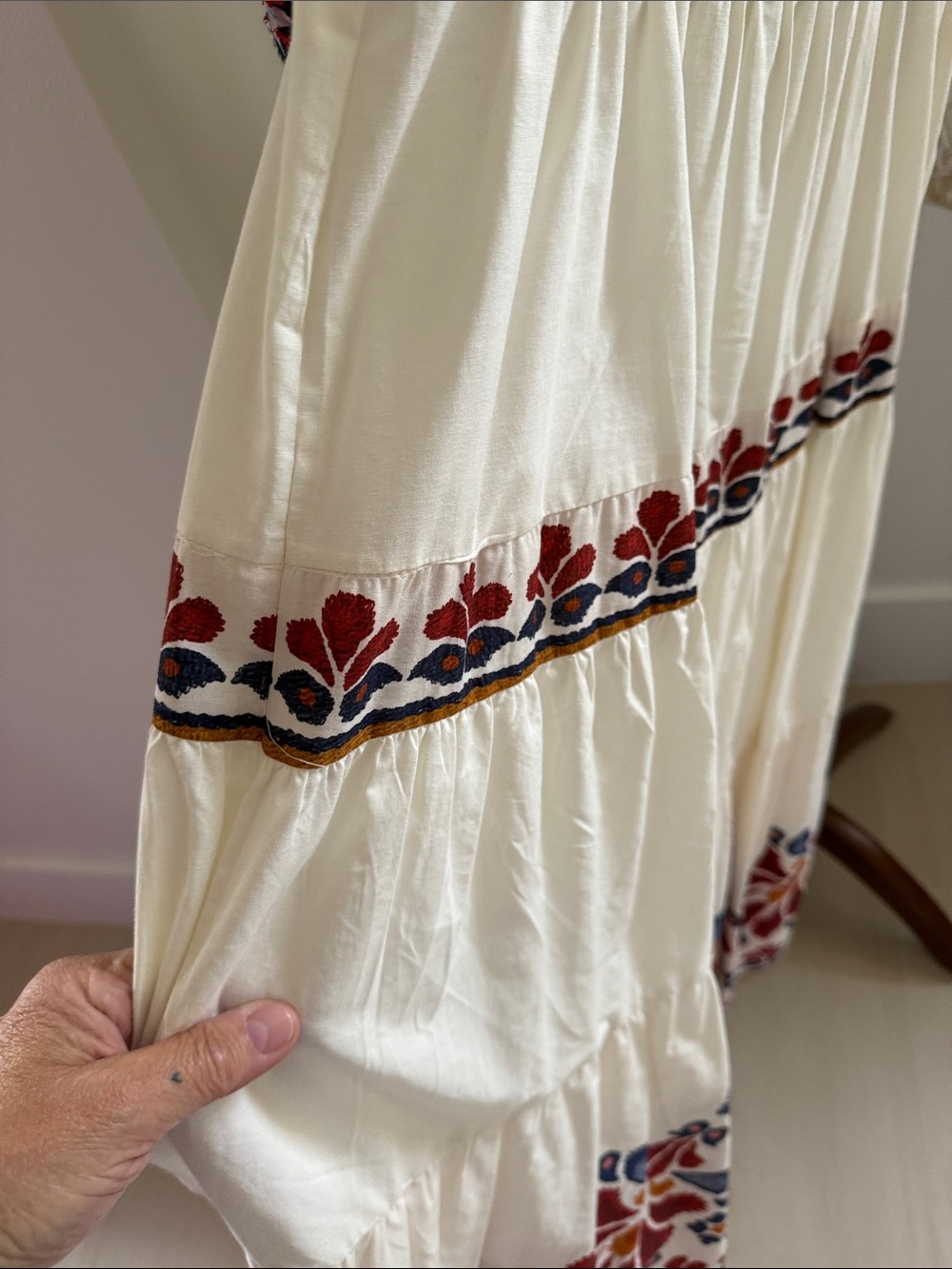 L/XL FARM Rio Dress with Red Floral Embroidery - Picture 4 of 13